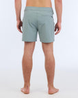 The B100 Chase boardshort features a 16” length and solid sage coloring with a black and white striped side taping. It also has a waistband tie, side zipper pocket, and a black IPD logo patch halfway up the left leg taping.