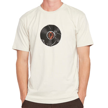 Front view of a black graphic tee featuring a distressed vinyl record design with an "IPD" logo, perfect for music lovers with a vintage twist.