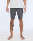 The Carter Hybrid features a 19” length in a classic walkshort silhouette in a waterproof fabric. The base color of the short is a heathered gray. The short also features belt loops, a zipper and button closure, two side pockets and two back pockets, and the signature smaller IPD flag label on the lower left leg.