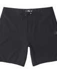 The HI 83 Solid Scallop boardshort features an 18” length and an all black coloring, delivering maximum comfort in a minimalist look. It also has a waistband tie, back patch pocket, and a black IPD logo patch halfway up the left leg taping.